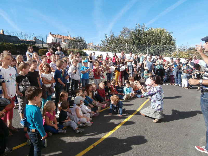 OLYMPUS DIGITAL CAMERA OLYMPUS DIGITAL CAMERA