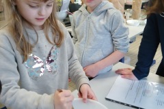 f9eb971e-2360-4730-8162-d668189627e0